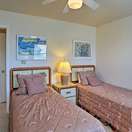 Family-Friendly Vacation Home Steps To Beach!